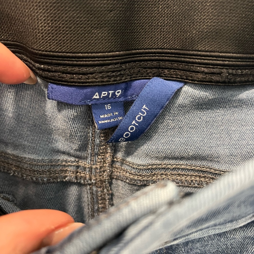 Apt. 9 Blue Straight Leg Jeans - Picture 2 of 3